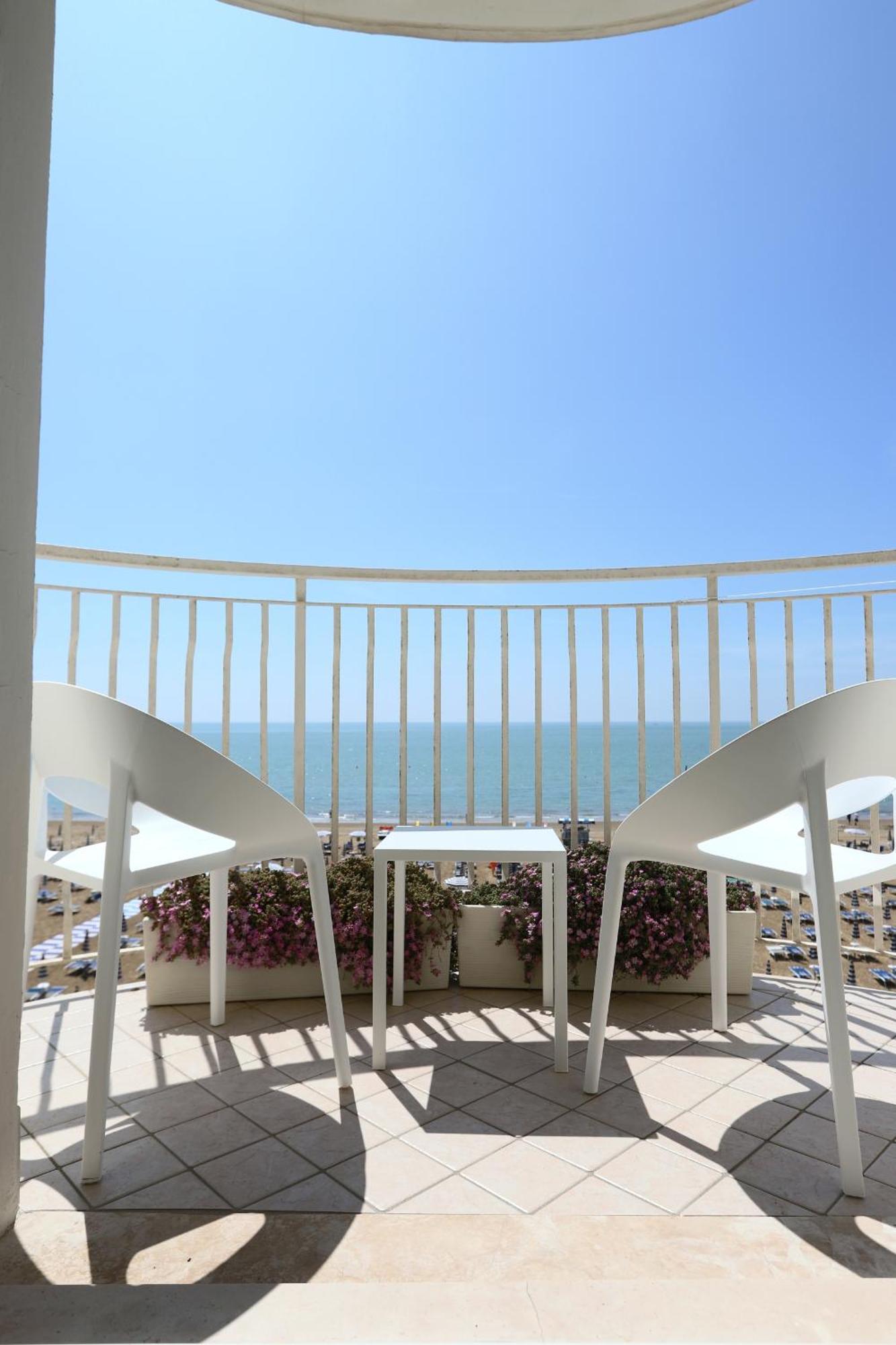 Hotel Concordia Lido di Jesolo Exterior photo
